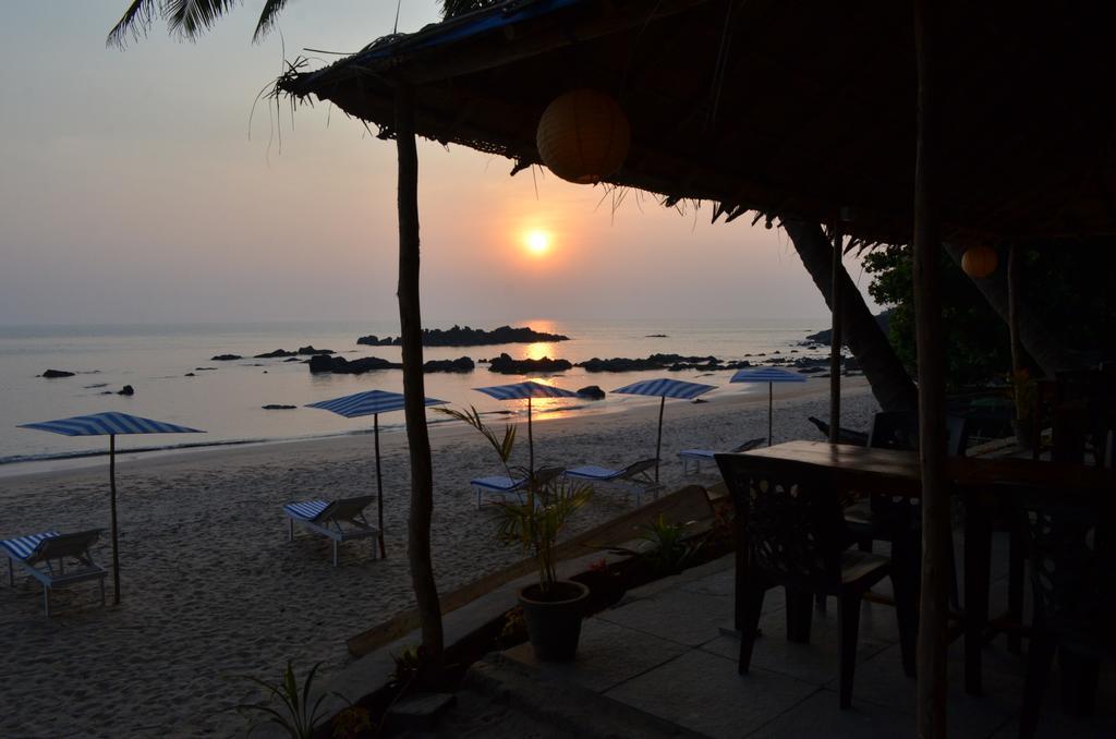 Cola Beach Sunset Bay Ngoại thất bức ảnh